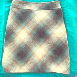 Ann Taylor plaid skirt sz 0